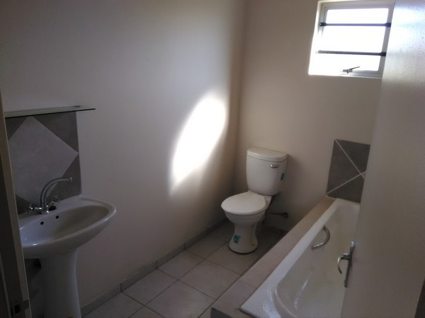 To Let 3 Bedroom Property for Rent in Quaggafontein Free State